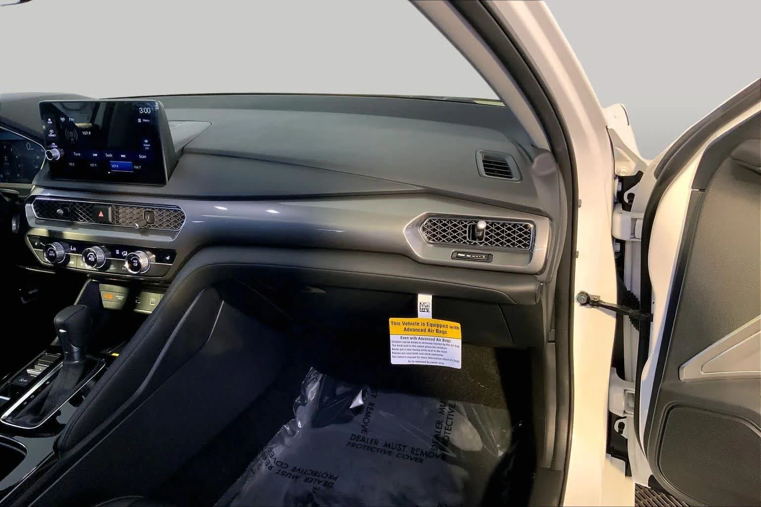 Certified Used 2026 Platinum White Pearl Acura BASE image 19