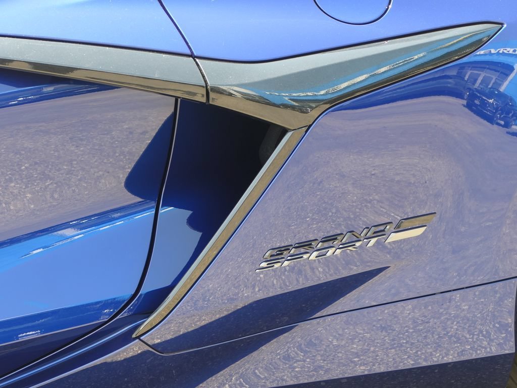 New 2027 Admiral Blue Metallic Chevrolet 2LT image 14