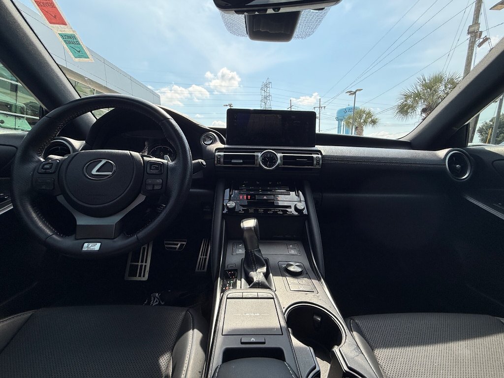 2022 Lexus IS 350 F SPORT - Photo 14