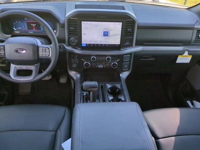 New 2026 Oxford White Ford XLT image 15