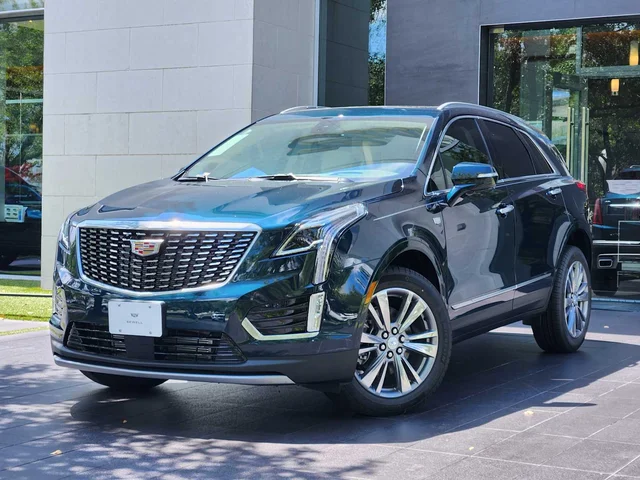 New 2026 Cadillac XT5 Premium Luxury