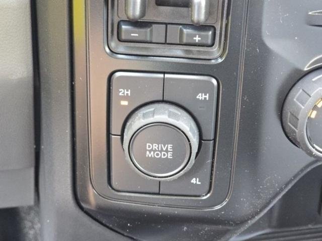 2025 Ford F-350 Super Duty Chassis Cab XL - Photo 39