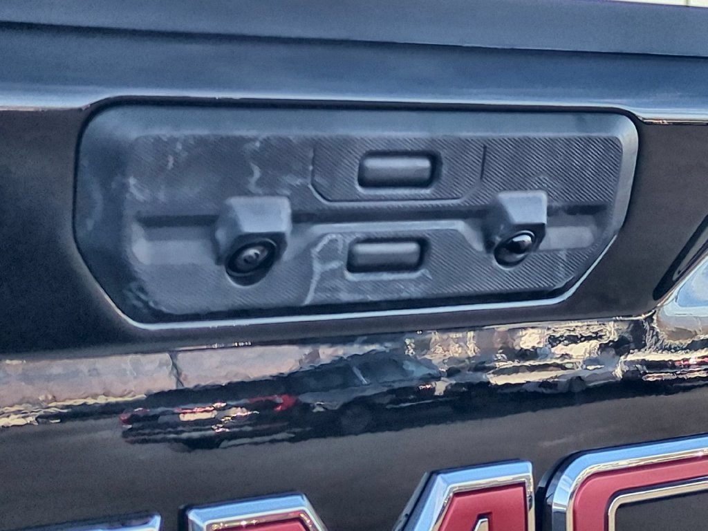 New 2026 Onyx Black GMC SLT image 29