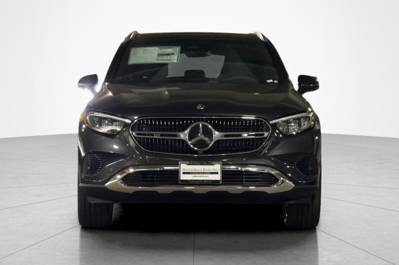 New 2027 Graphite Grey Metallic Mercedes-Benz GLC 300 SUV image 8