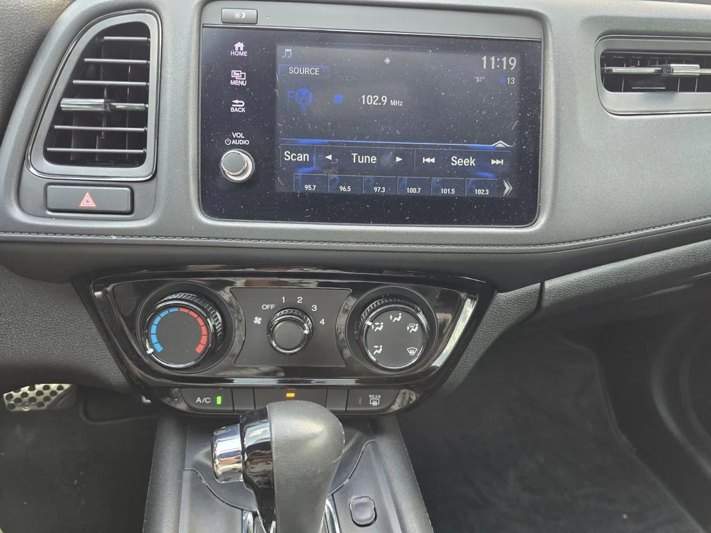 Used 2022 White Honda 2WD Sport image 16
