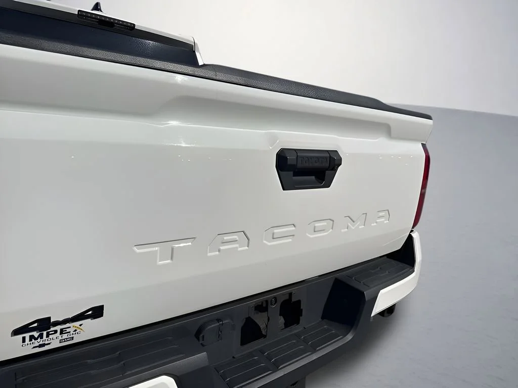 Used 2024 White Toyota SR5 image 33