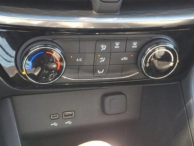 Used 2024 White Buick Sport Touring image 15