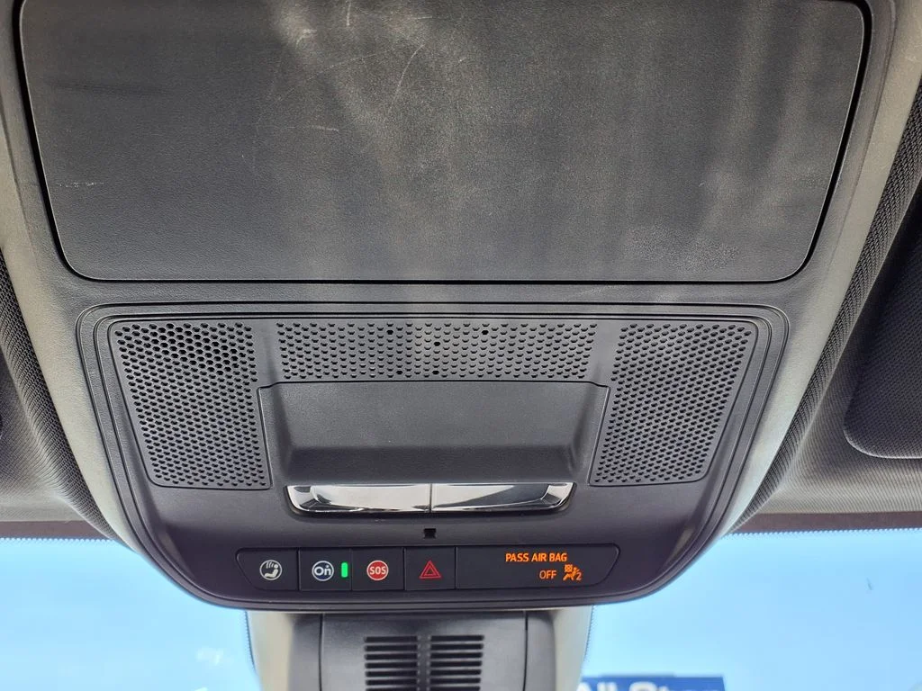 Used 2025 Gray Chevrolet LT image 28