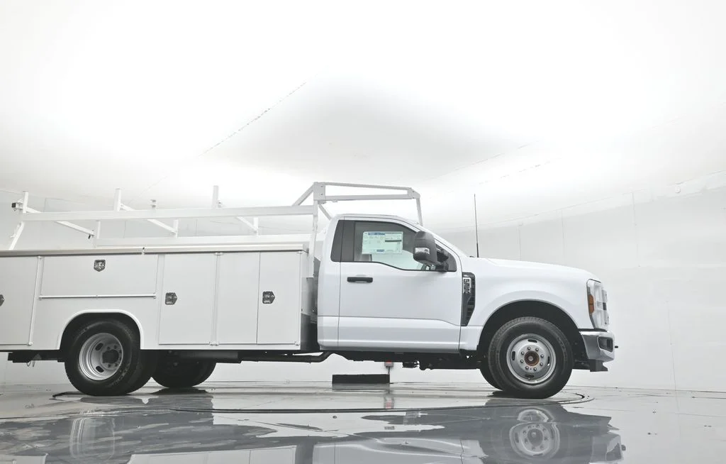 2026 Ford F-350 Super Duty Chassis Cab XL - Photo 47