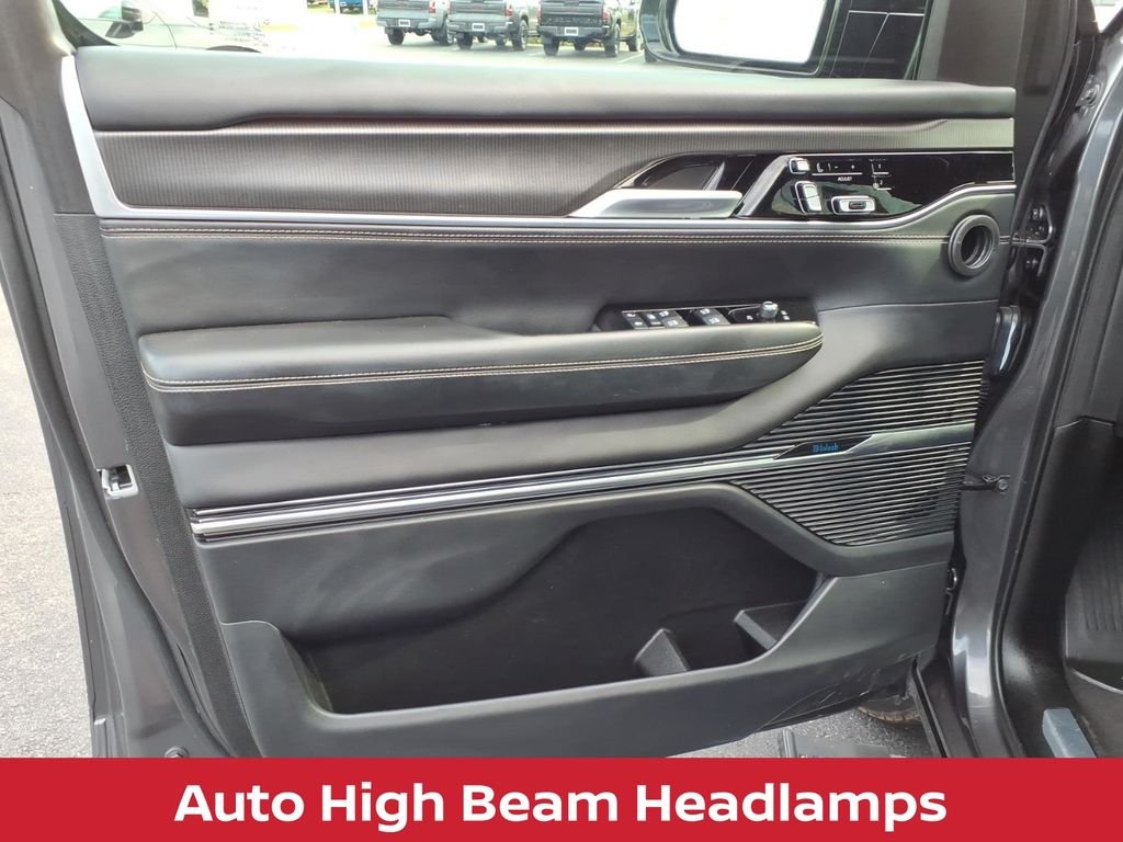 Used 2024 Baltic Gray Metallic Jeep Series II obsidian w/panoramic roof image 5