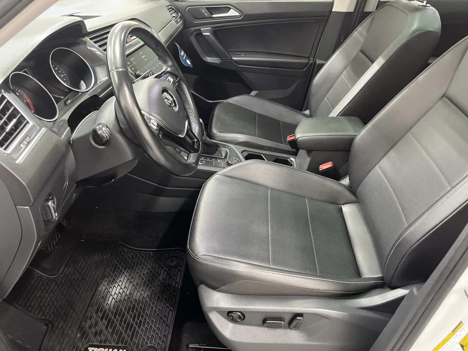 2019 Volkswagen Tiguan SE - Photo 12
