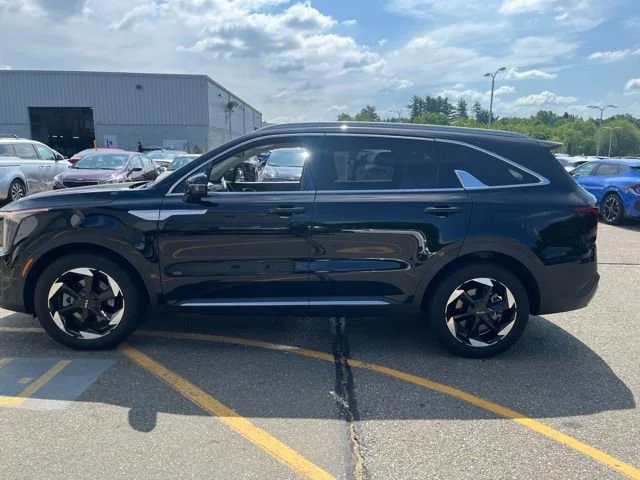 Certified Used 2025 Aurora Black Pearl Kia EX image 6