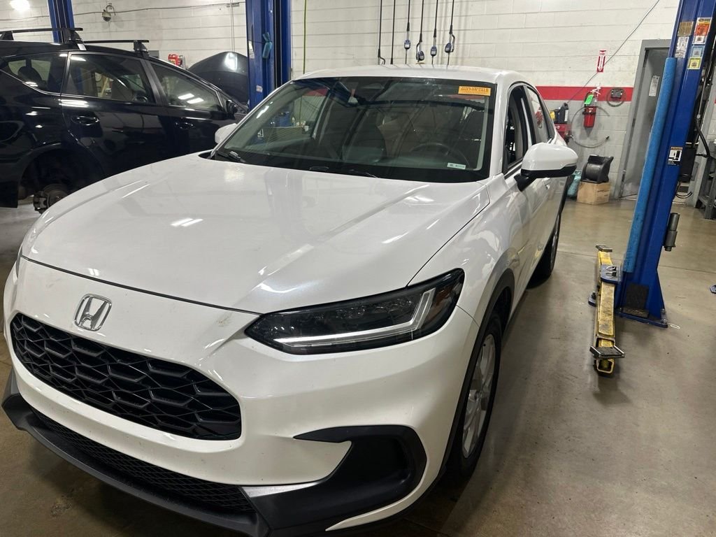 Used 2025  Honda LX image 1
