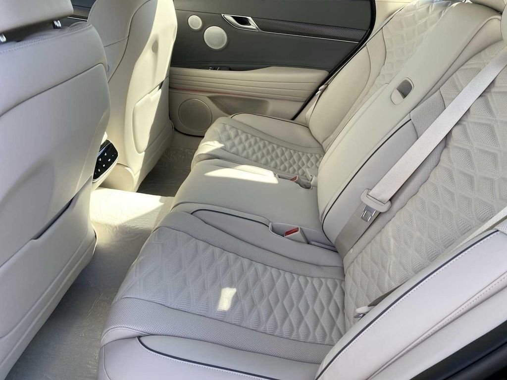 New 2026 Black Genesis 3.5T image 28
