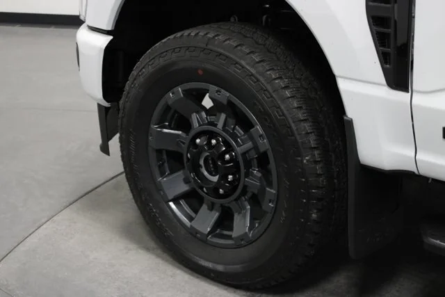 New 2026 Oxford White Ford F-250® XL image 30