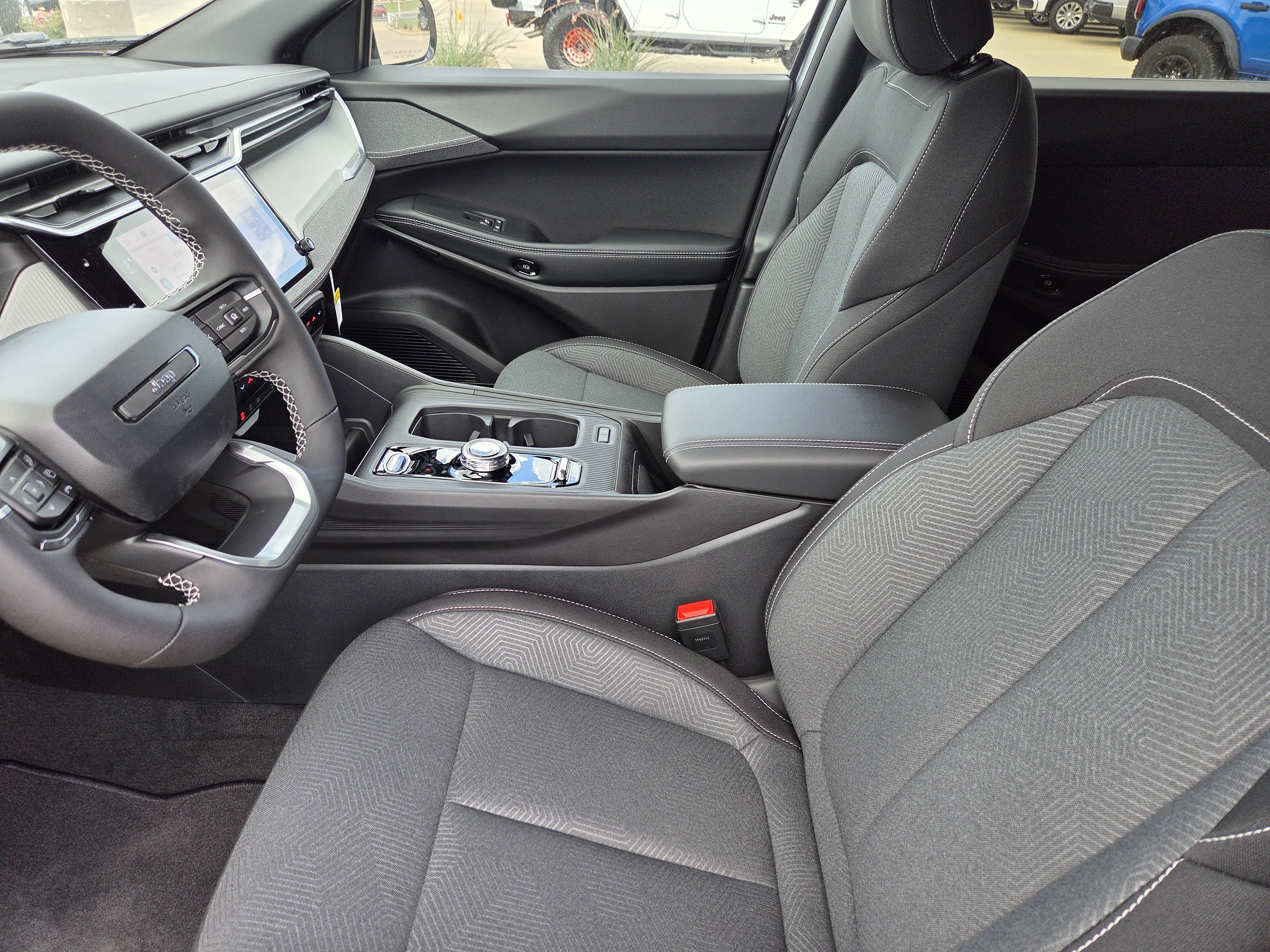 New 2026 Silver Zynith Clearcoat Jeep Laredo image 21