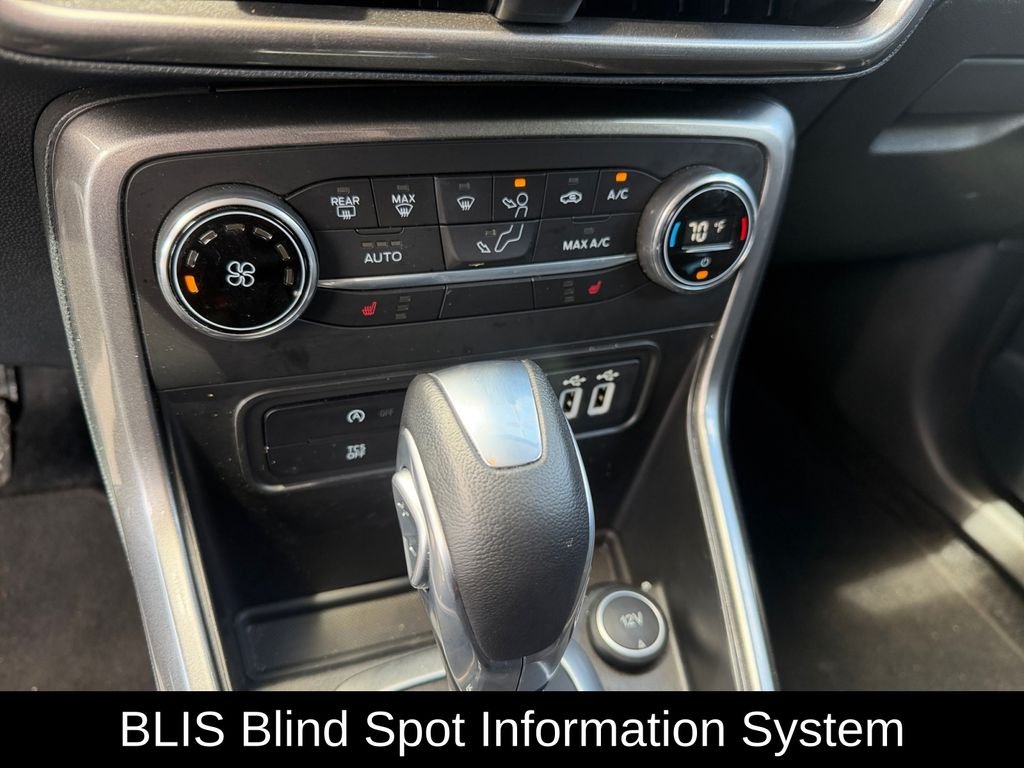 Used 2022 Gray Ford SE image 13