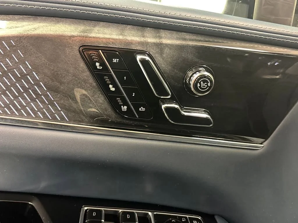 2025 Cadillac Escalade IQ Sport 2 - Photo 22
