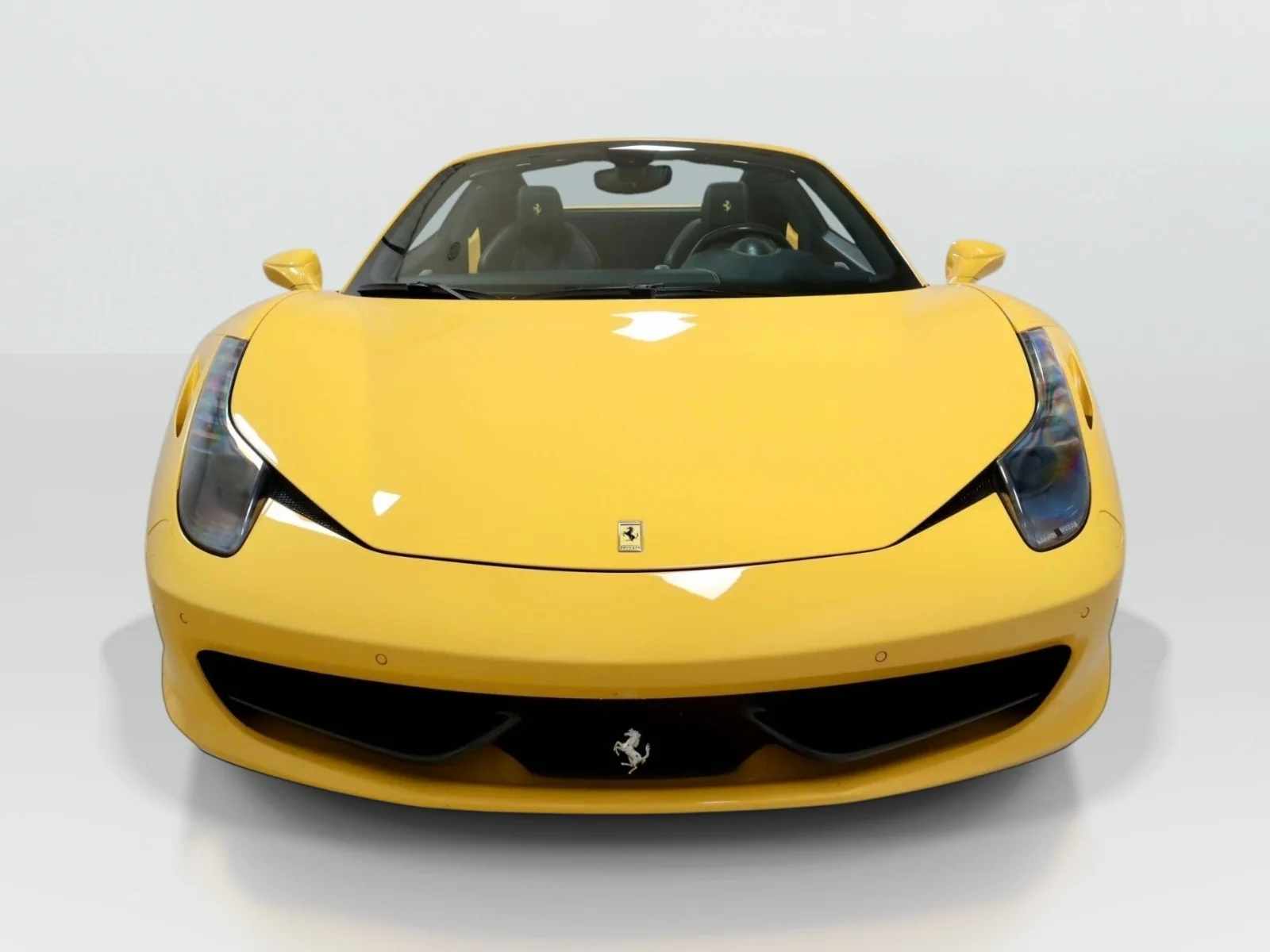 Used 2013 Giallo Modena Ferrari 2dr Conv image 8