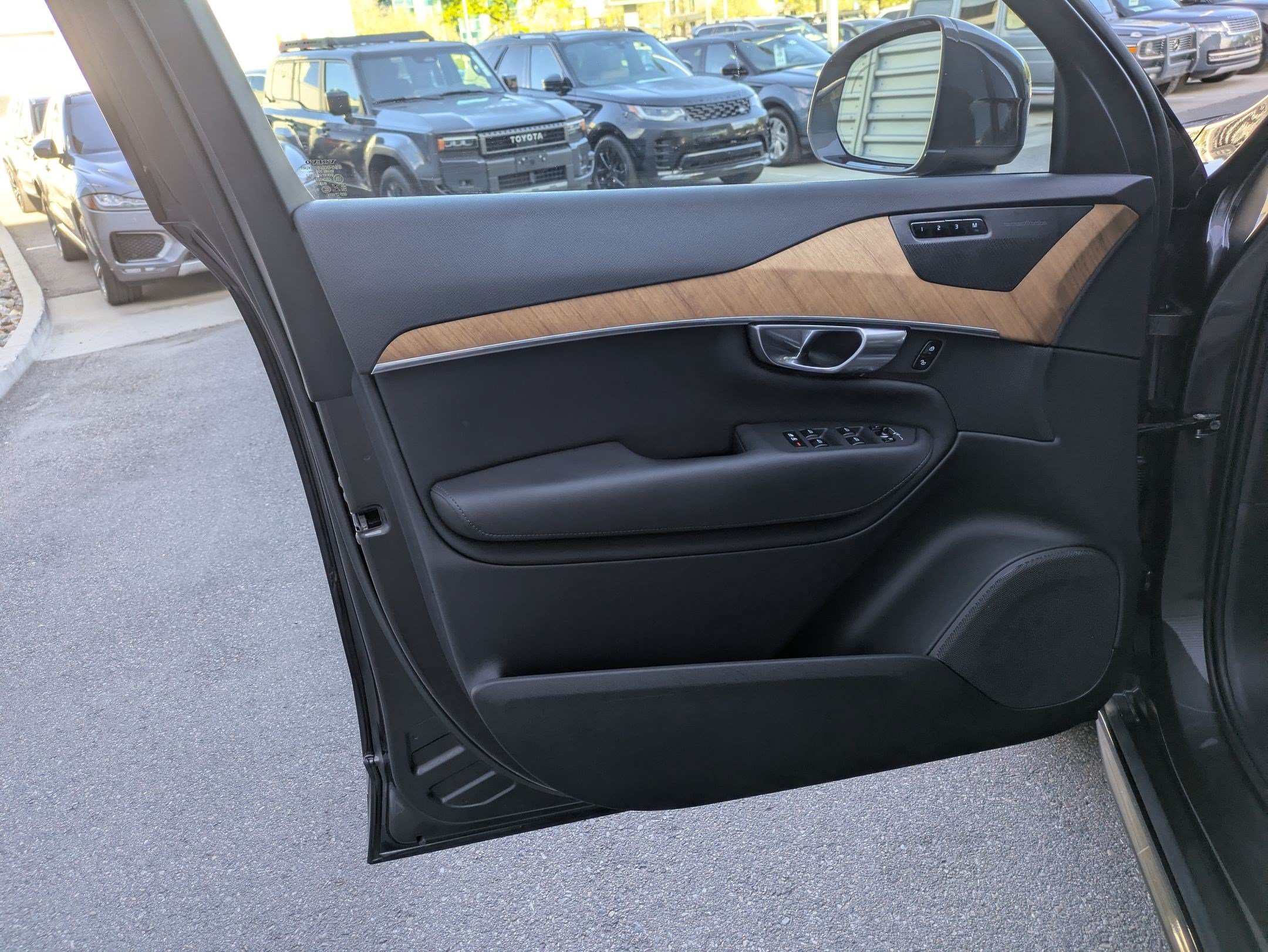 Certified Used 2023 Platinum Gray Metallic Volvo Plus image 12