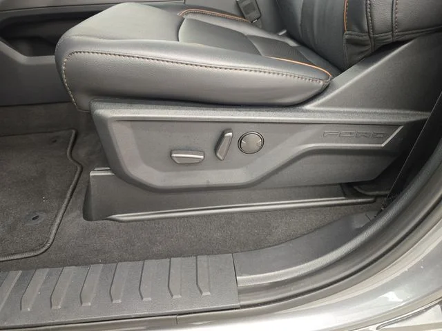 New 2026 Carbonized Gray Metallic Ford F-350® Lariat® image 40