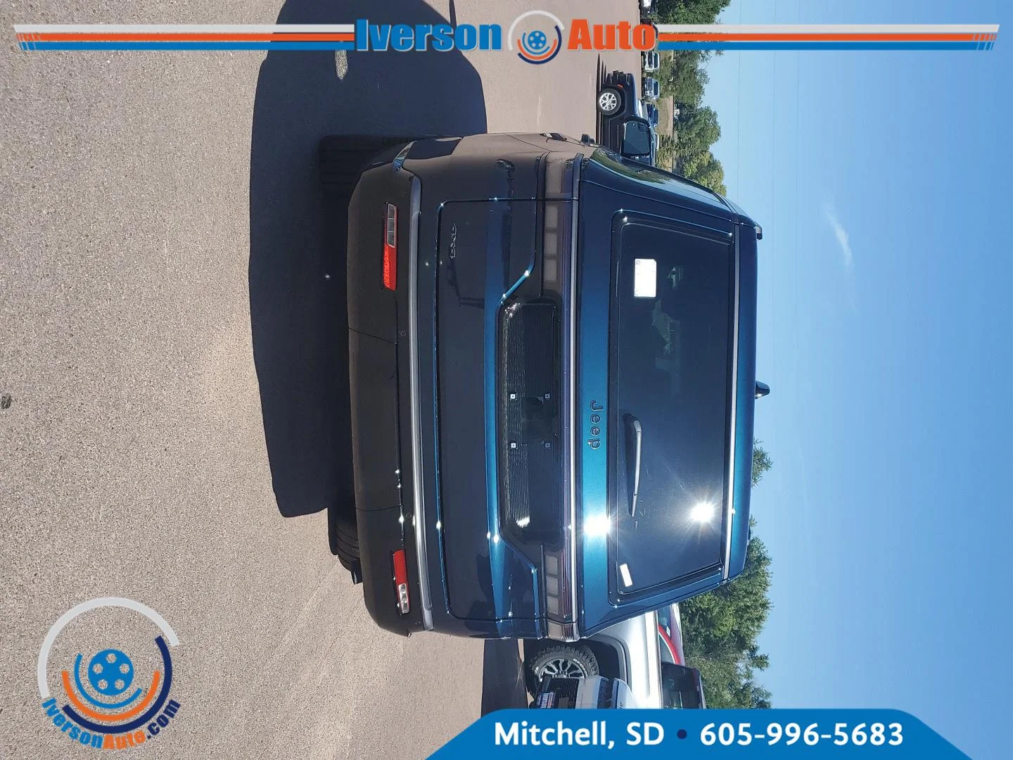 New 2026 Fathom Blue Pearlcoat Jeep Limited Reserve image 3