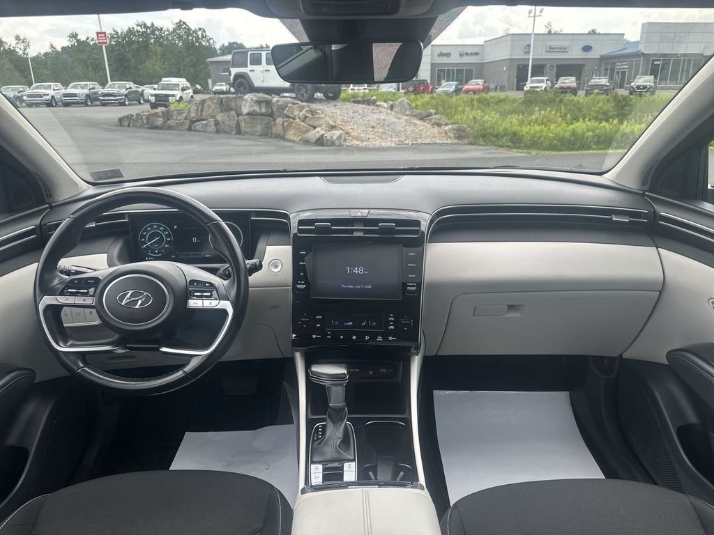 Used 2022 Gray Hyundai SEL image 10