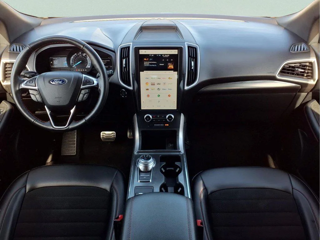 Used 2024 Star White Metallic Tri-Coat Ford ST-Line image 15