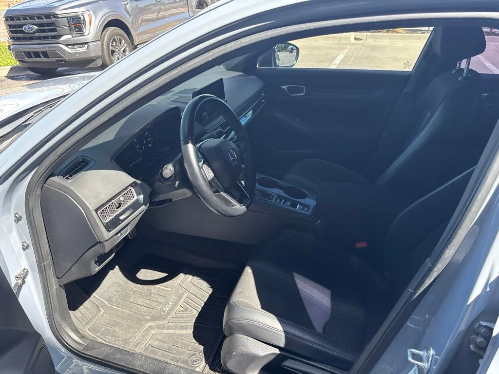 Used 2022  Honda Sport image 9