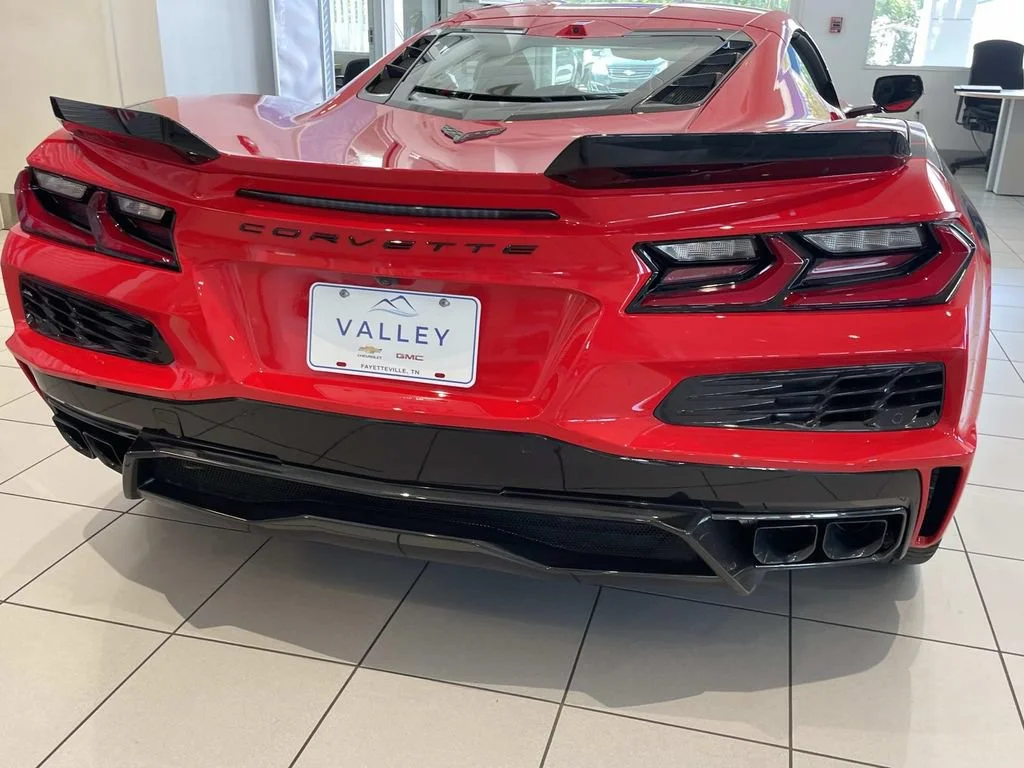 Used 2027 Torch Red Chevrolet 2LT image 4