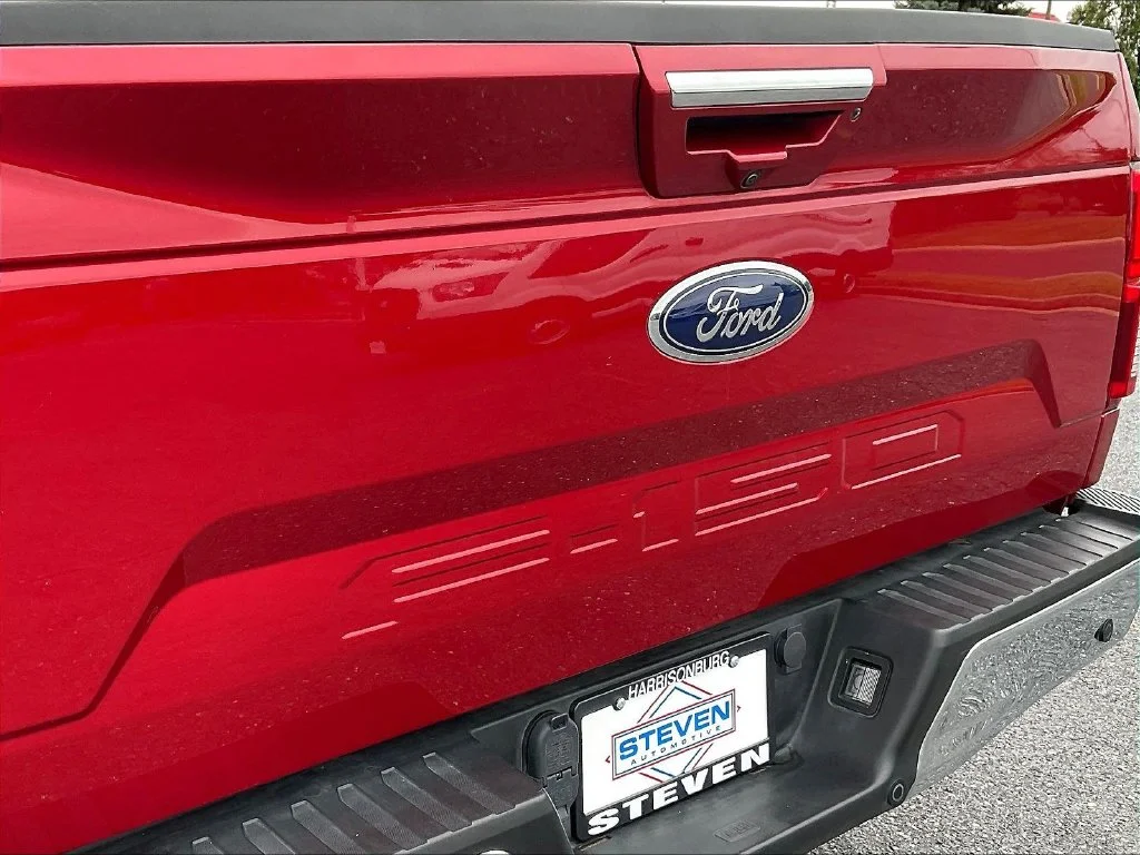 Used 2020 Rapid Red Metallic Tinted Clearcoat Ford Lariat image 28