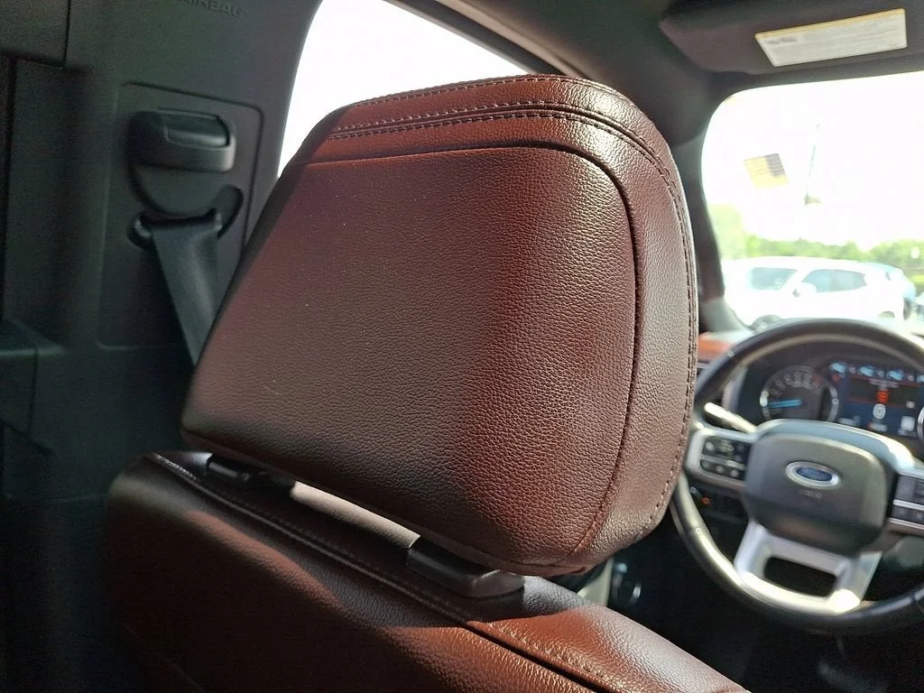 Used 2024  Ford Limited image 47