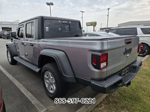 Used 2020 Billet Silver Metallic JEEP SPORT image 5
