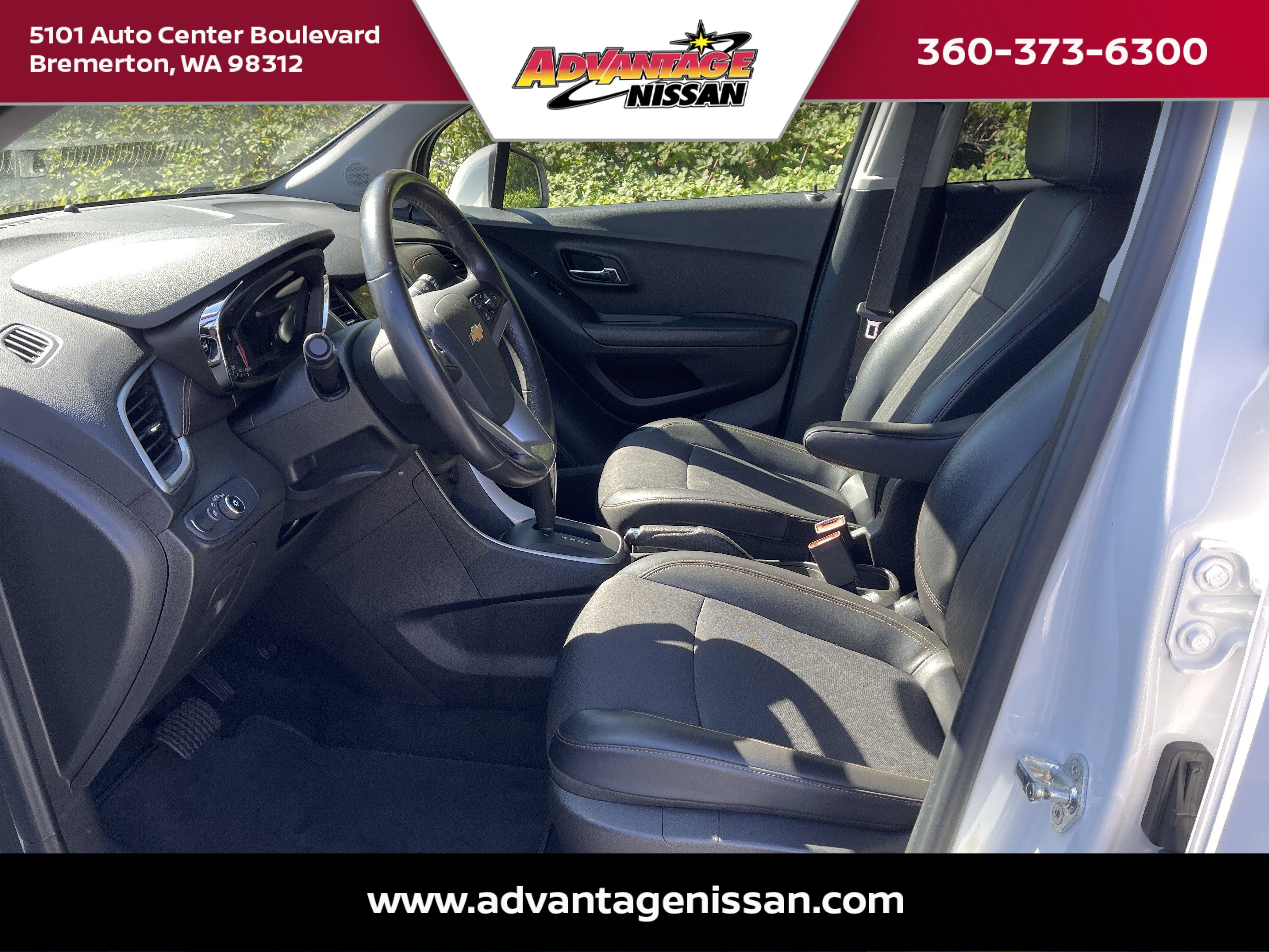 Used 2020 Summit White Chevrolet LT image 11