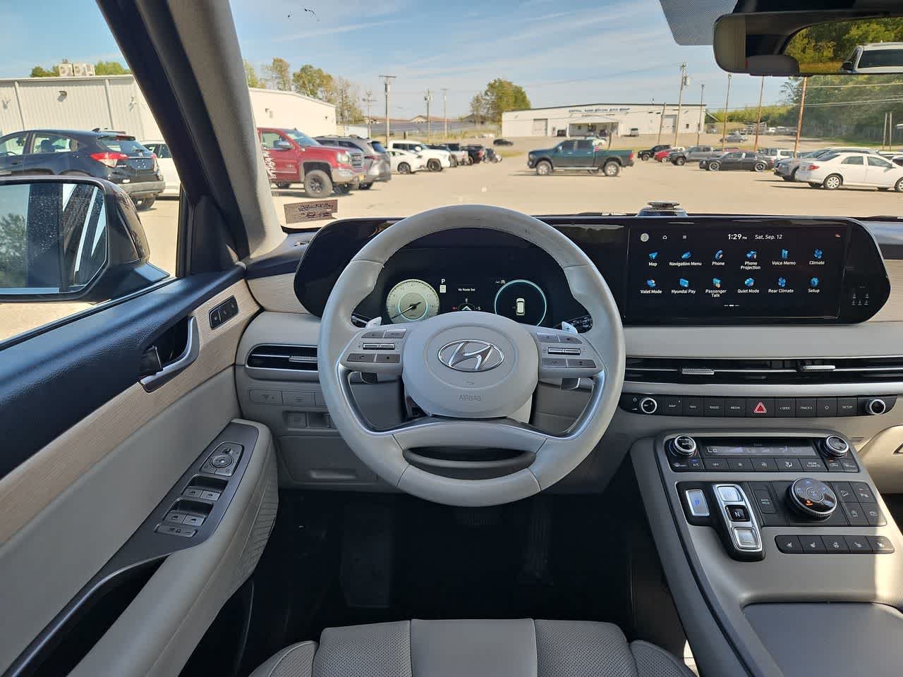 Used 2023 Burgundy Hyundai Limited image 18