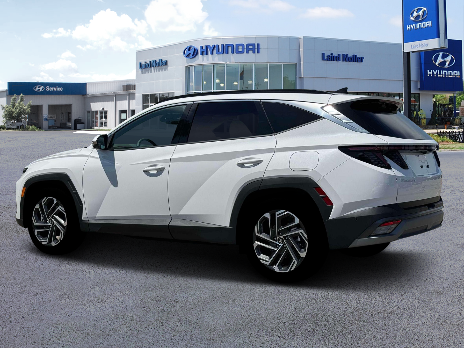 View vehicle photo 4