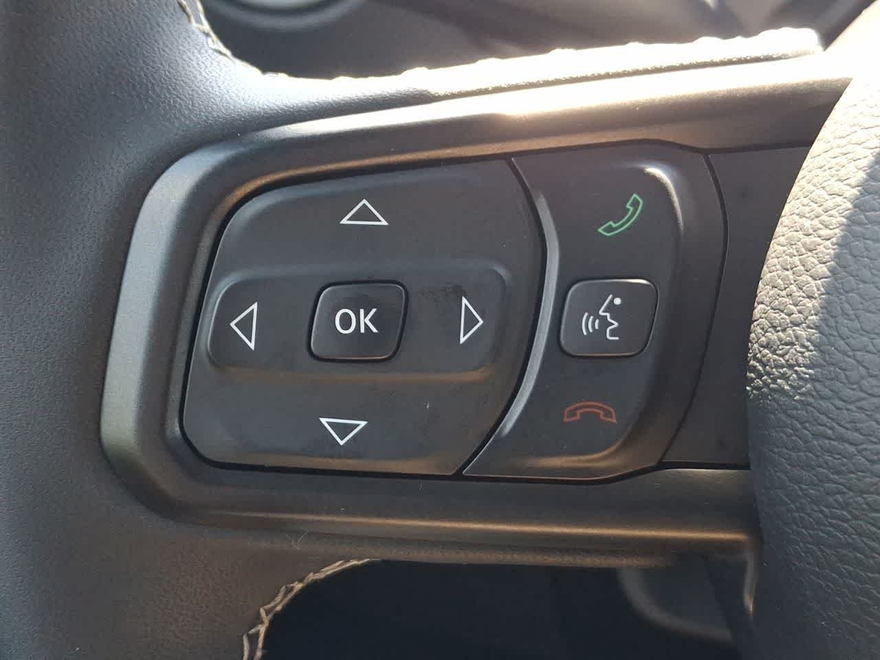 Certified Used 2025 Black Clearcoat Jeep Mojave image 23