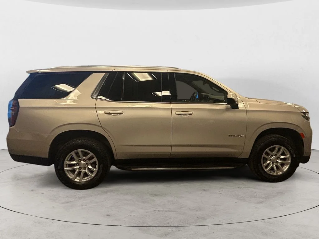 Used 2022 Empire Beige Chevrolet LT image 6