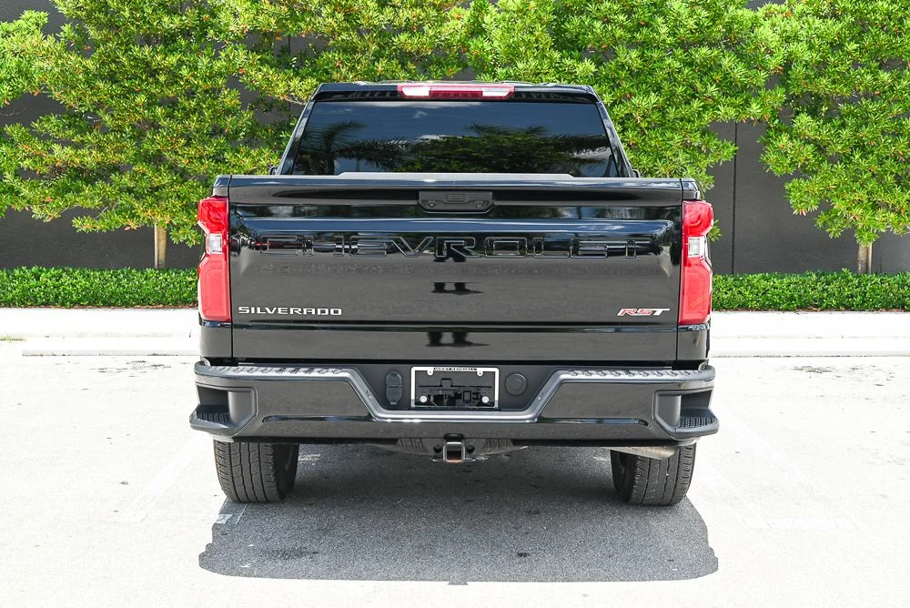 Used 2025 Black Chevrolet RST image 3