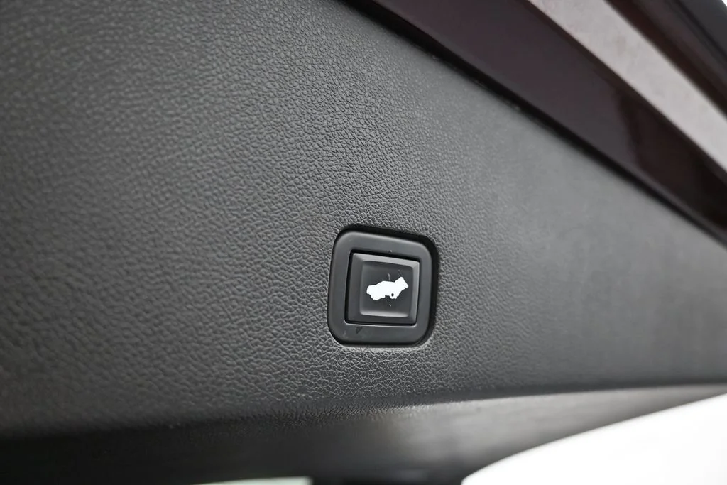 Used 2021 Garnet Metallic Cadillac Luxury image 38