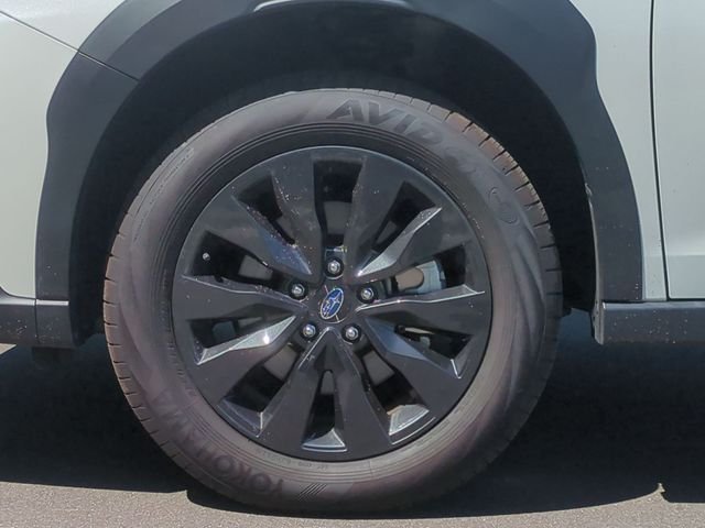 Used 2025 White Subaru Onyx Edition image 19