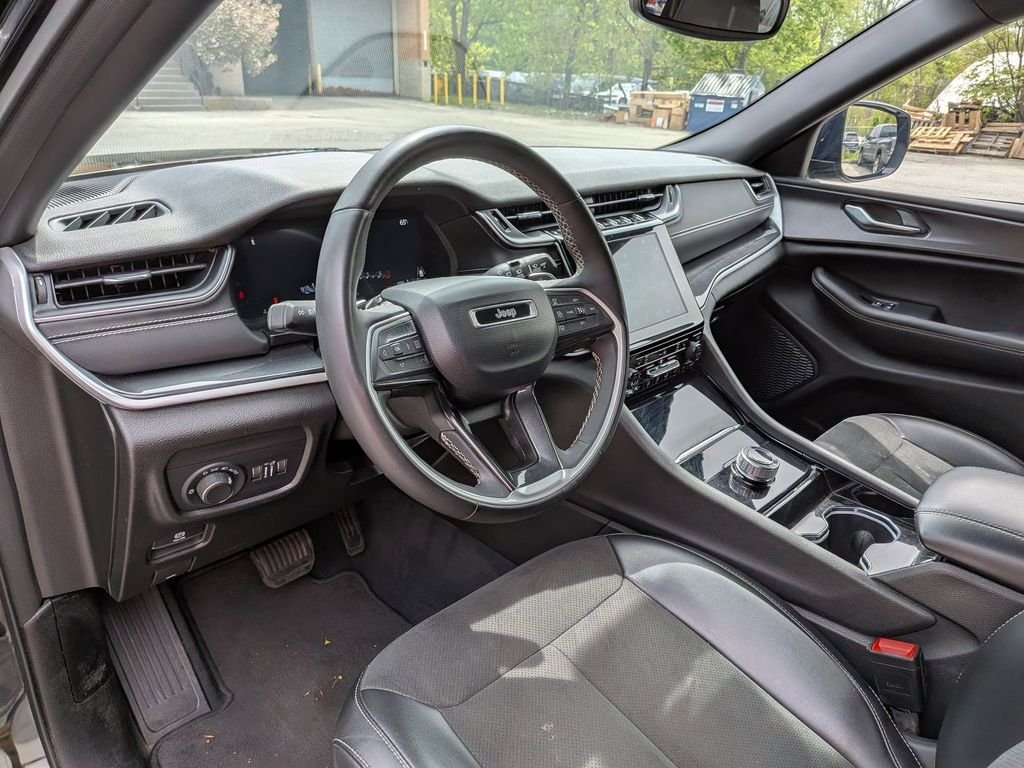 Used 2023 Black Jeep Altitude X image 13
