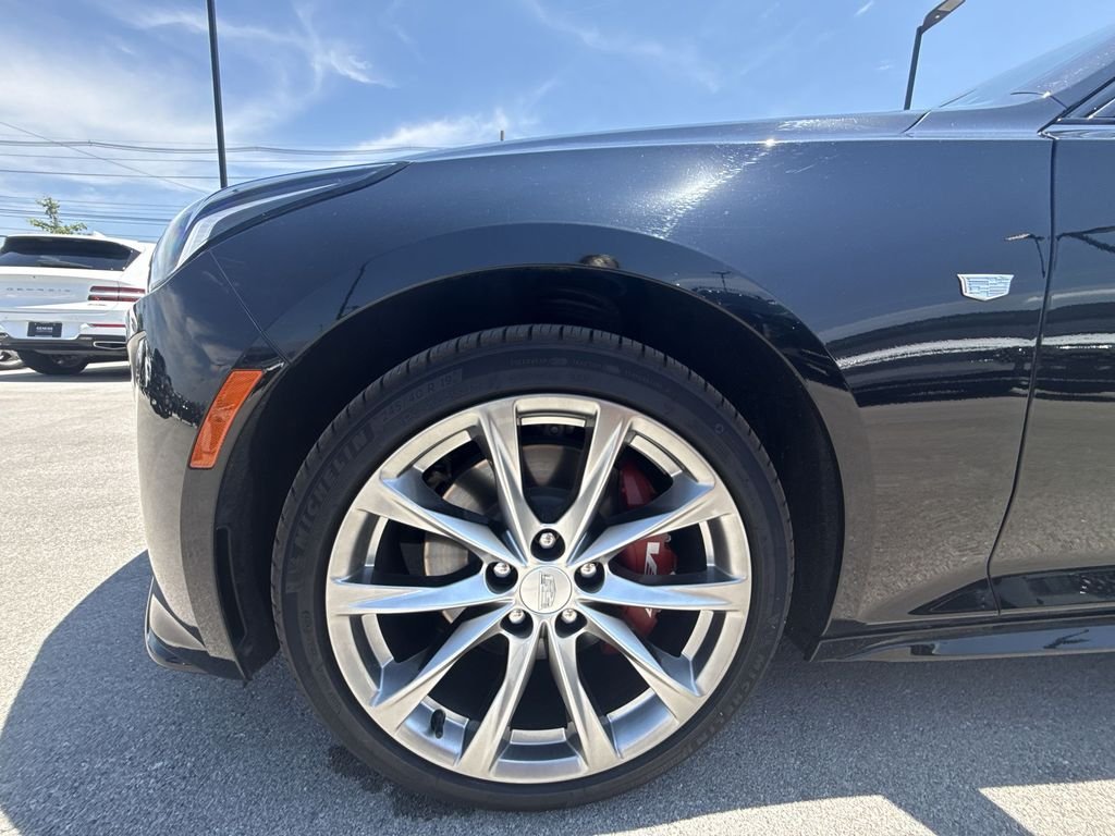 Used 2024 Black Cadillac Sport image 10