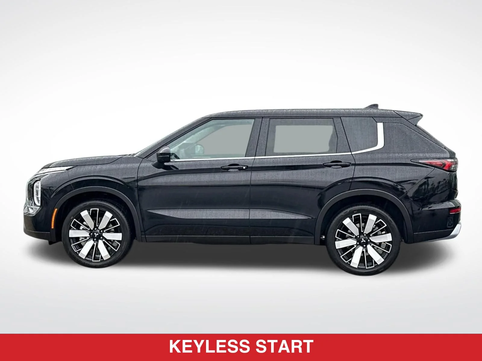 2026 Mitsubishi Outlander SE - Photo 8