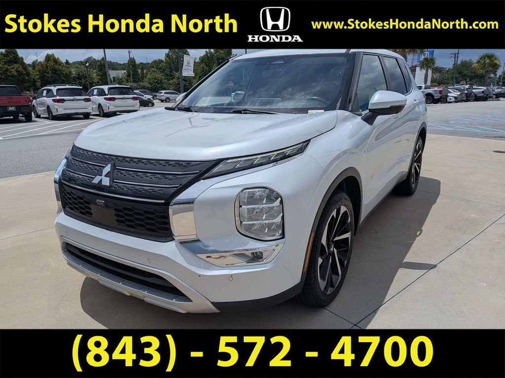 Used 2023  Mitsubishi SE image 4