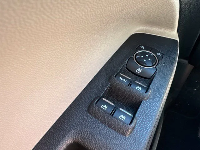 Used 2021 Blue Ford S image 23