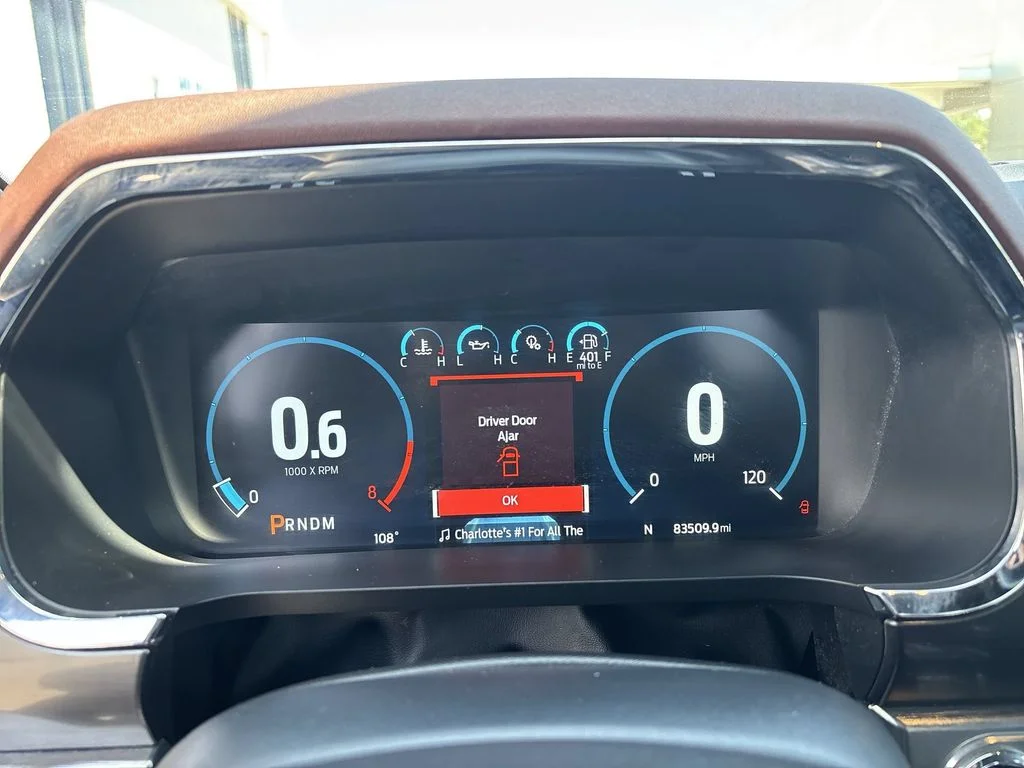 Used 2023 Blue Ford Lariat image 10