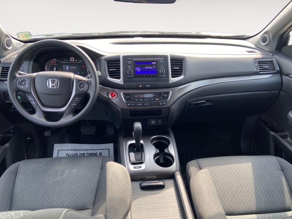 Used 2019  Honda Sport image 10