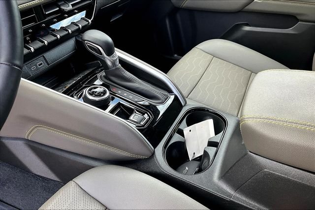 Used 2025 Black Chevrolet ZR2 image 18