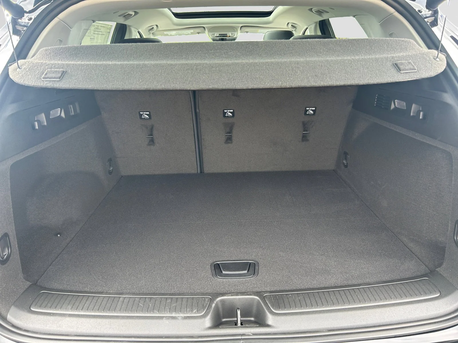 New 2026 Ebony Twilight Metallic Buick Avenir AWD image 10